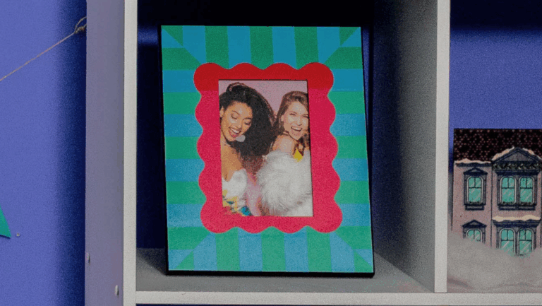 Blog_Hero_Merry_Bright_Geometric_Frame